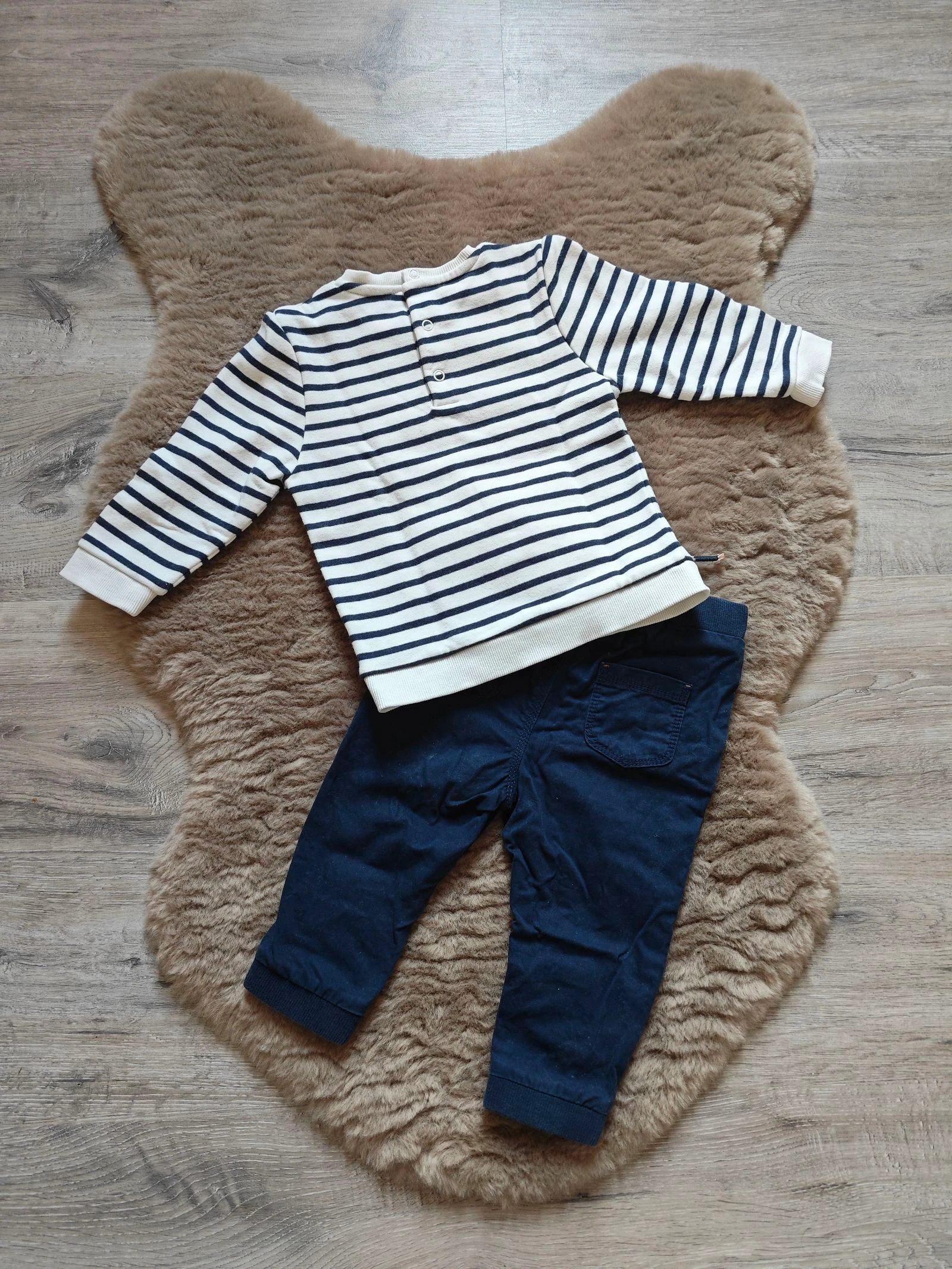 Ensemble Obaïbi taille 18 mois  – photo 2